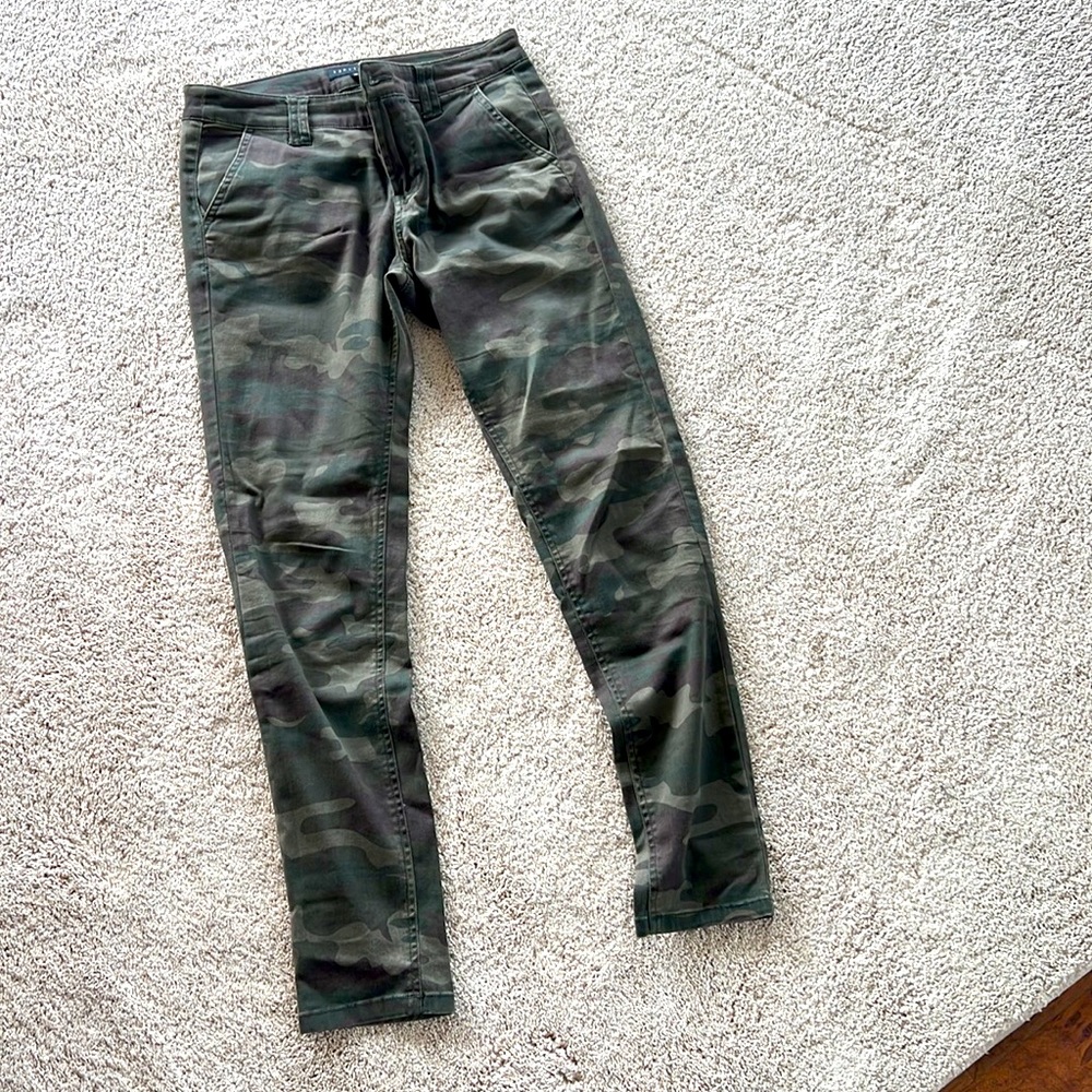 Sanctuary camo pants size 26